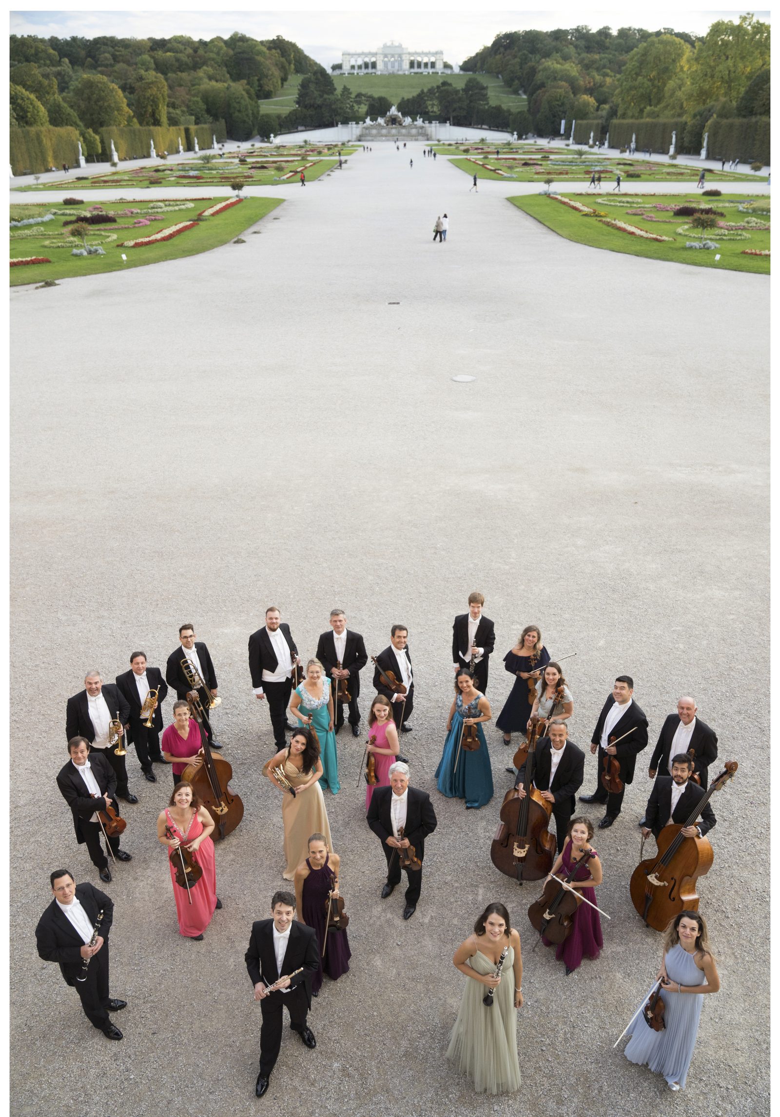 Schönbrunn Palace Orchestra on the garden stairs